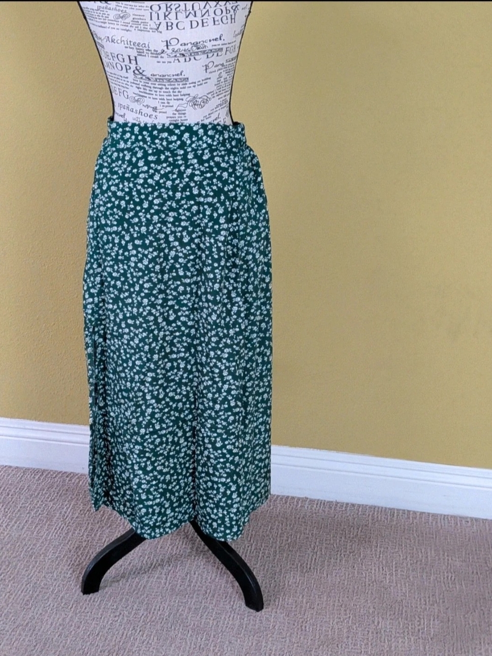 Floral Midi Skirt in Green & White